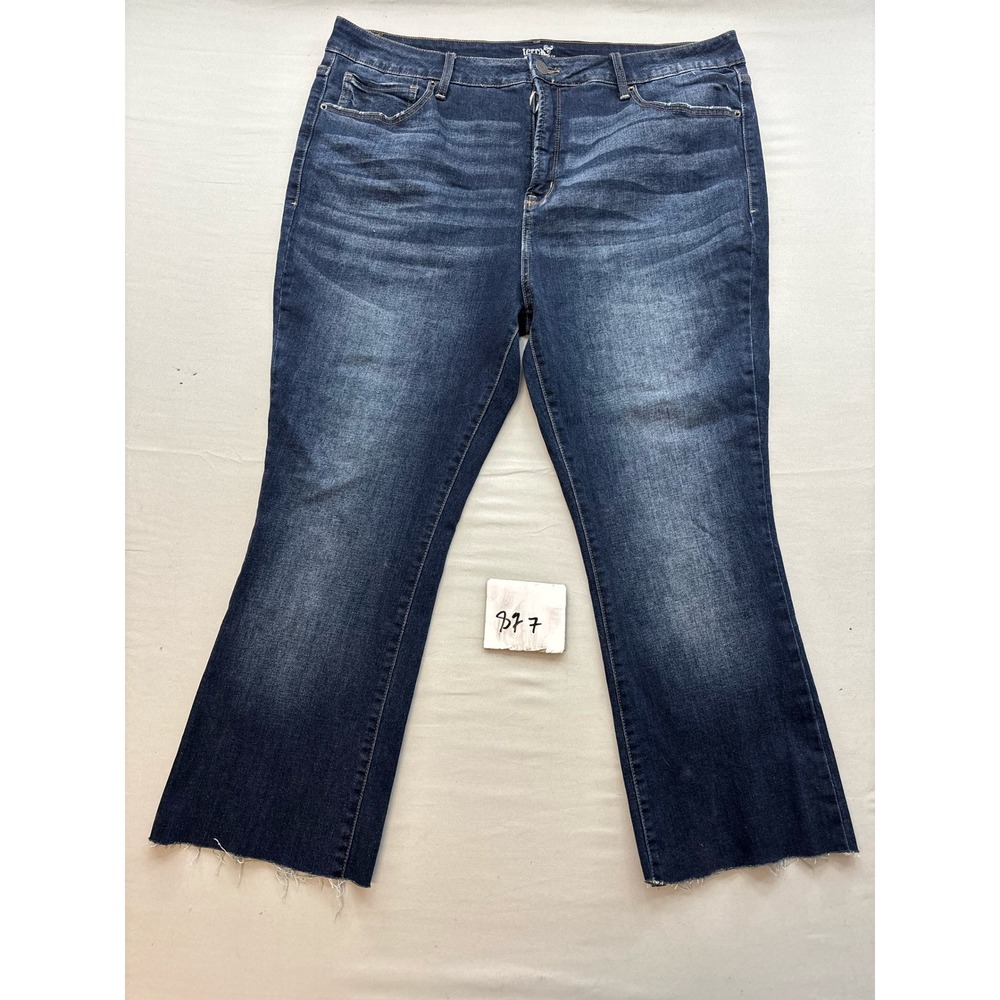 Terra & Sky Womens 18W Dark Wash Raw Hem Crop Flare Jeans TS32100028553DK